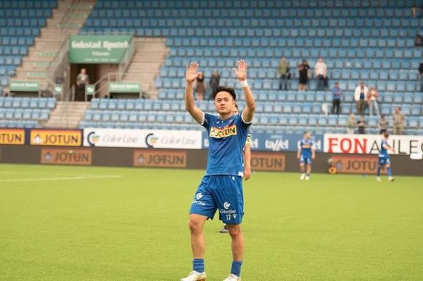 配资安全指数网 愿被国足归化！23岁华裔郑泽彦身价升至120万欧 仅次于塞鸟王钰栋