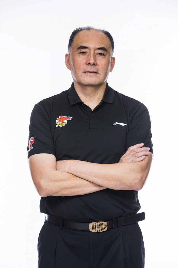 配资宝app官方网站 前11轮仅4胜，媒体人：中国男篮前主帅张斌加入北控教练组担任顾问