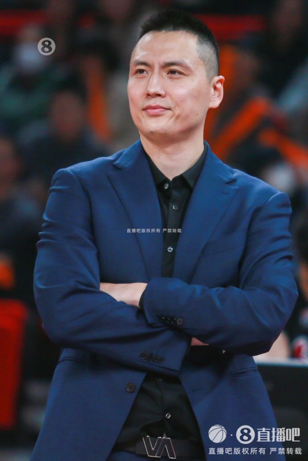 配资首选门户网站 CBA最佳教练员候选名单：卢伟 王博 郑永刚 杜锋 许利民 法莱卡斯